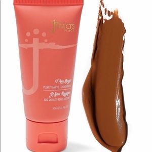 Juvia‘s Place I Am Magic Velvety Matte Foundation - Malawi 230